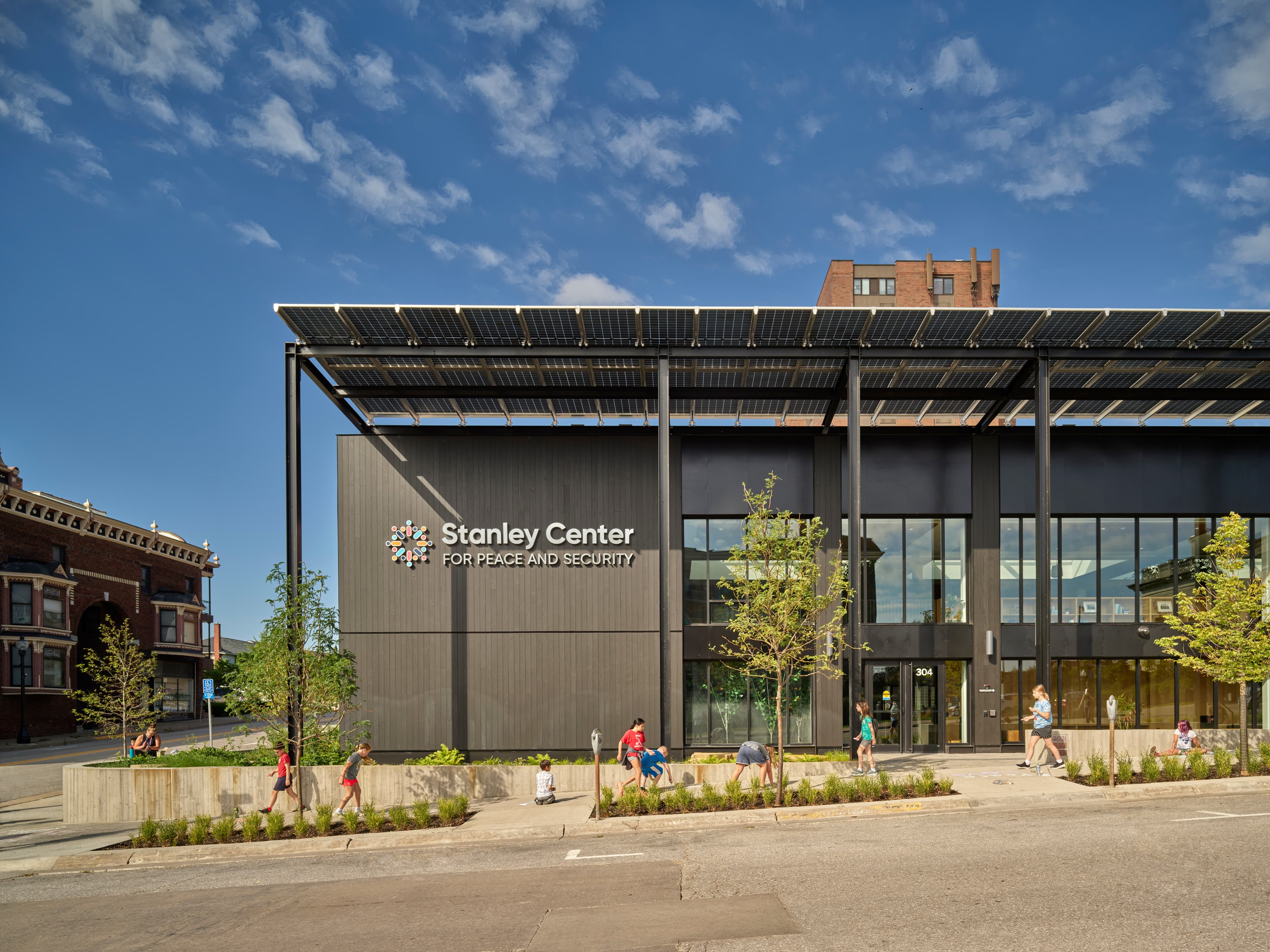 From end-to-end services to individual scopes